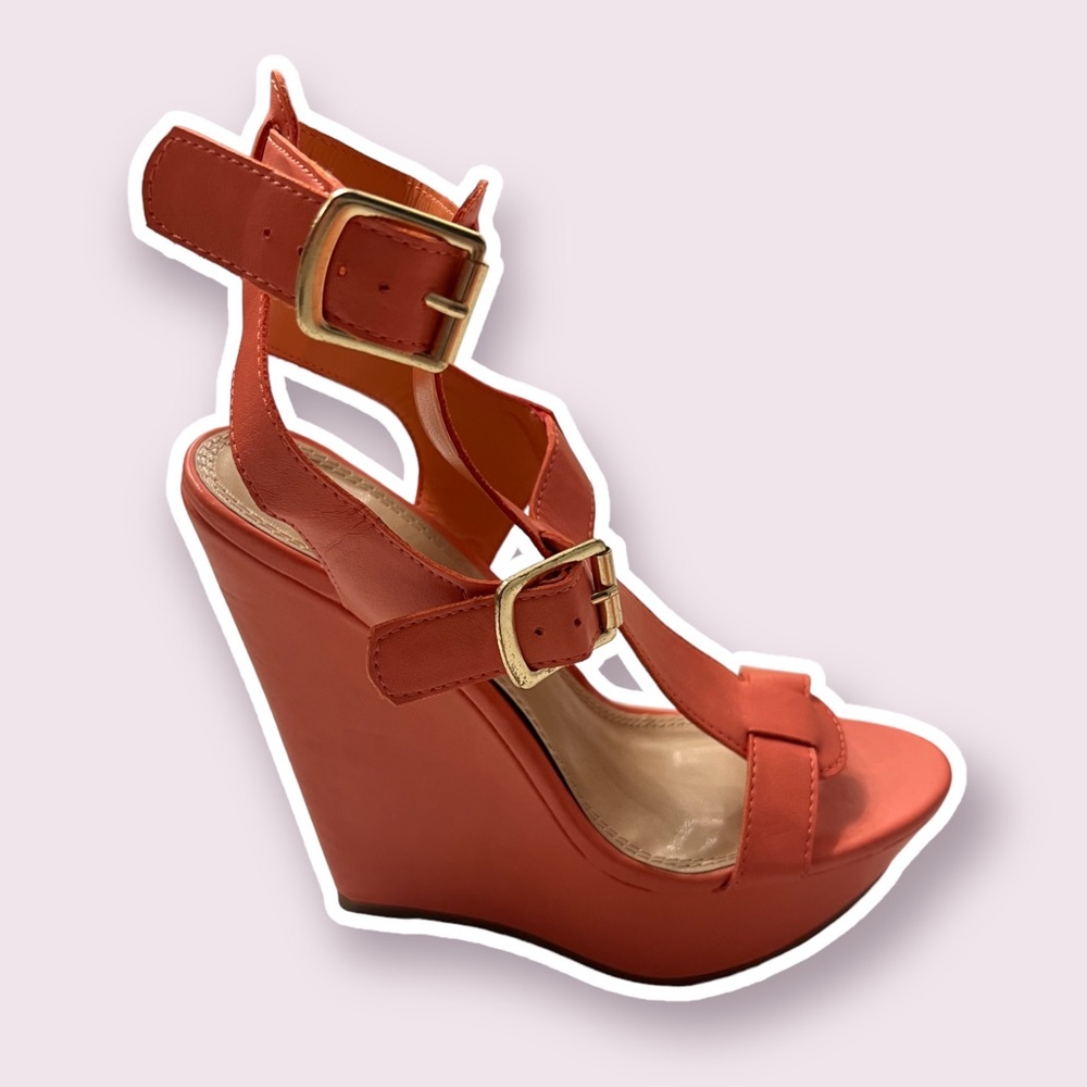 🌸 6-Inch Peach Pink Platform Wedges with Gold Buckles 🌸